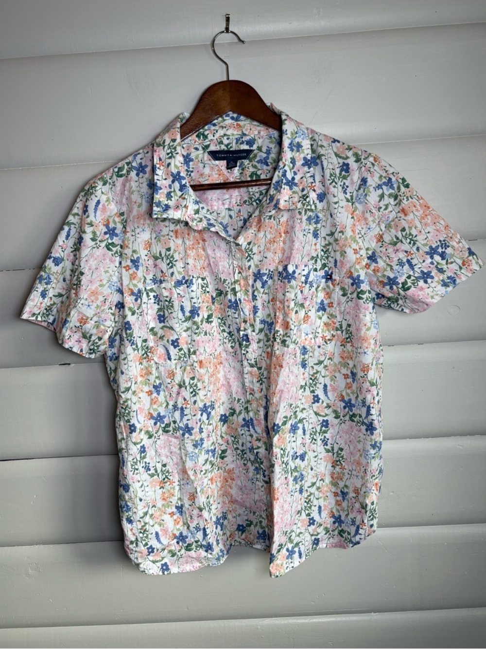 Tommy Hilfiger XL 100% Cotton Floral Short Sleeve Button Down Shirt